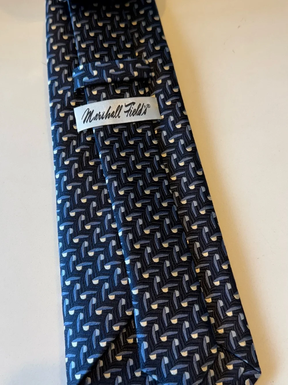Vintage Marshall Field’s Men’s 100% Silk Tie Blue Geometric Made USA 59.5”